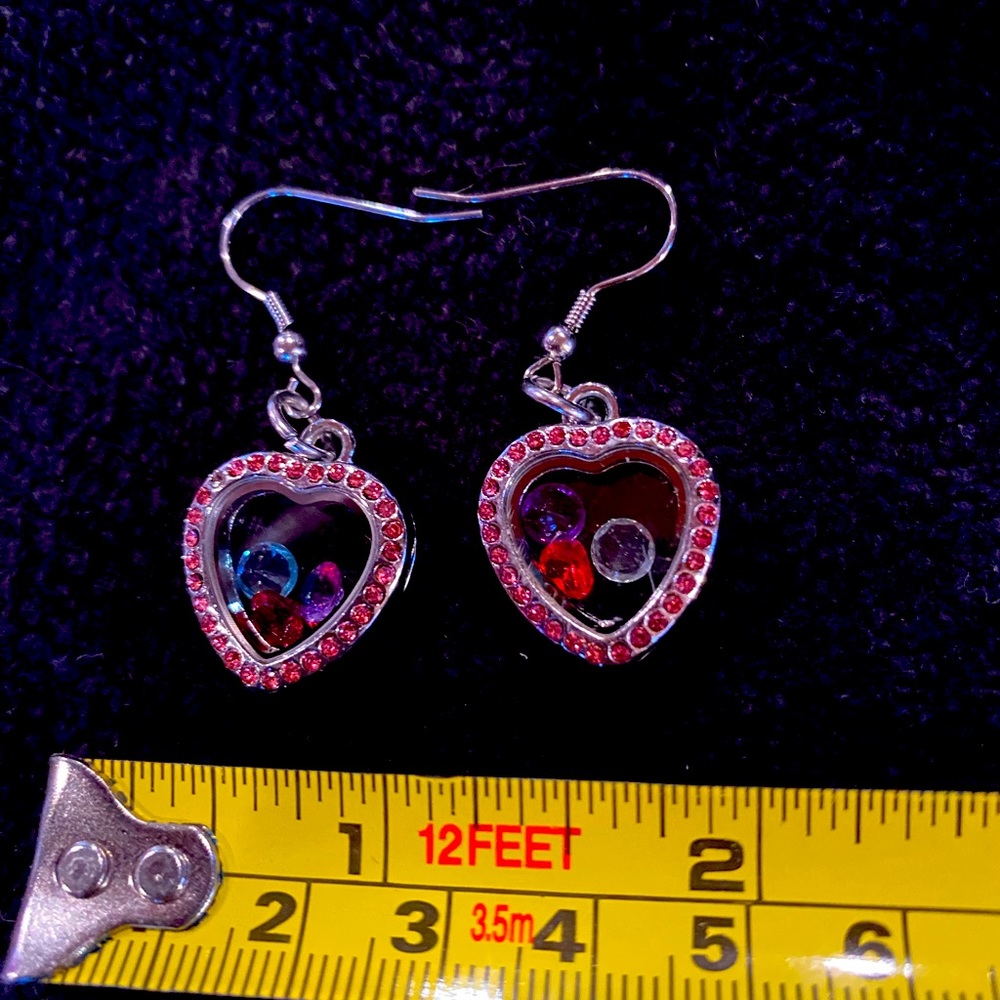 Fabulous little pink heart 💖 locket earrings